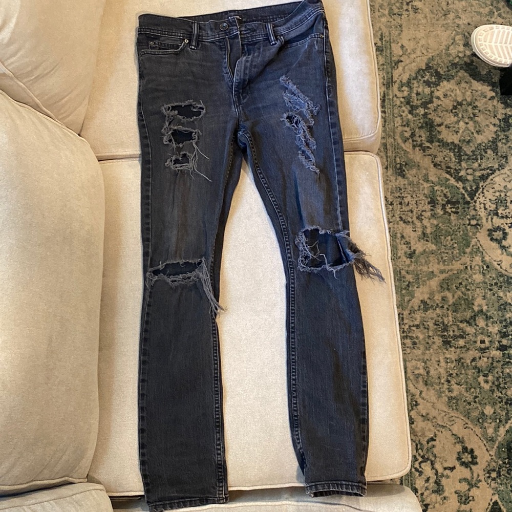 Urban Outfitters BDG Black Ripped Jeans 32 x 32 (Like New)